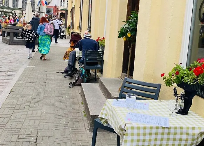 Oldtown Next Of Town Hall Square *